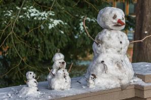 Snowman family